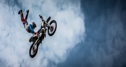 popularity of fantasy sports app development by Vinfotech